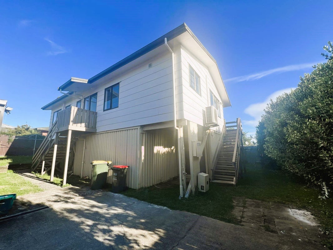 26 Cowley Drive, Temple View, Hamilton - Carousel 1