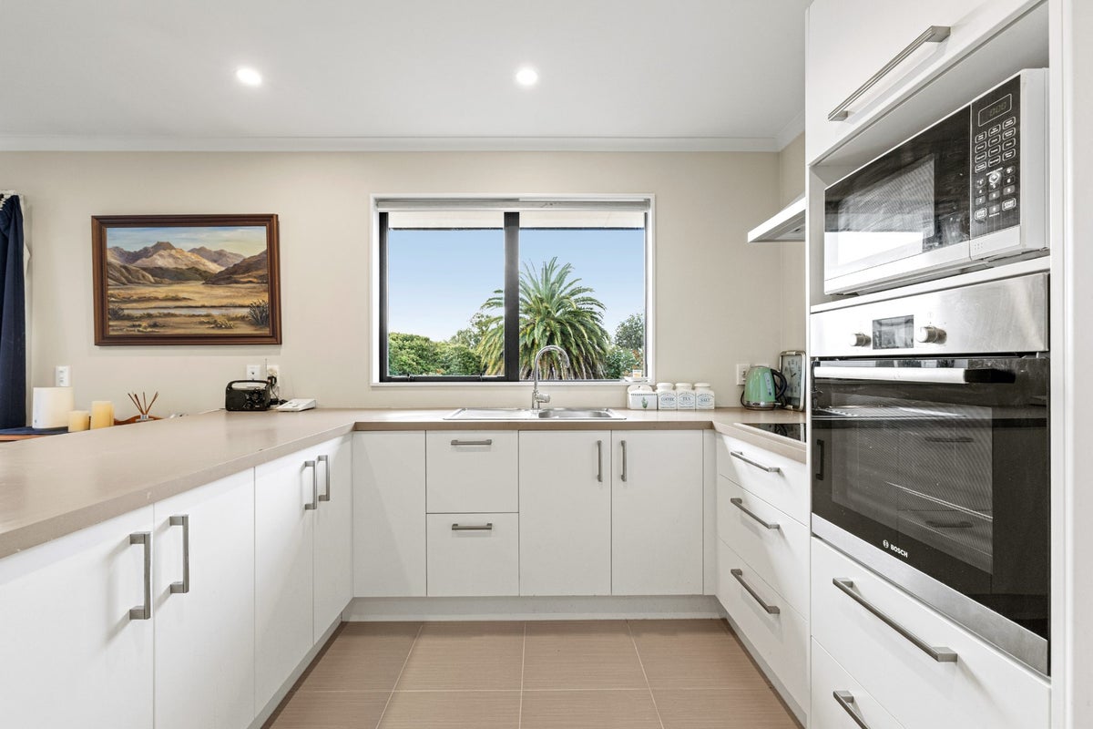 241 Breezes Road, Aranui, Christchurch - Carousel 2