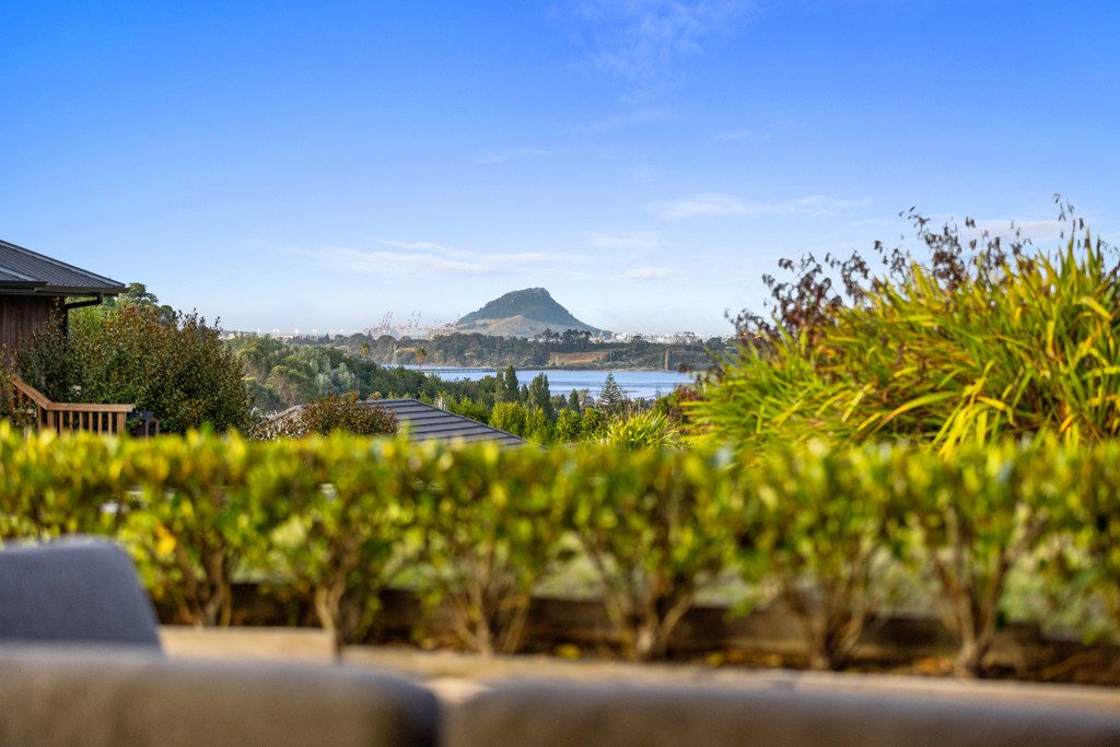27 Greenvale Place, Welcome Bay, Tauranga - Carousel 2