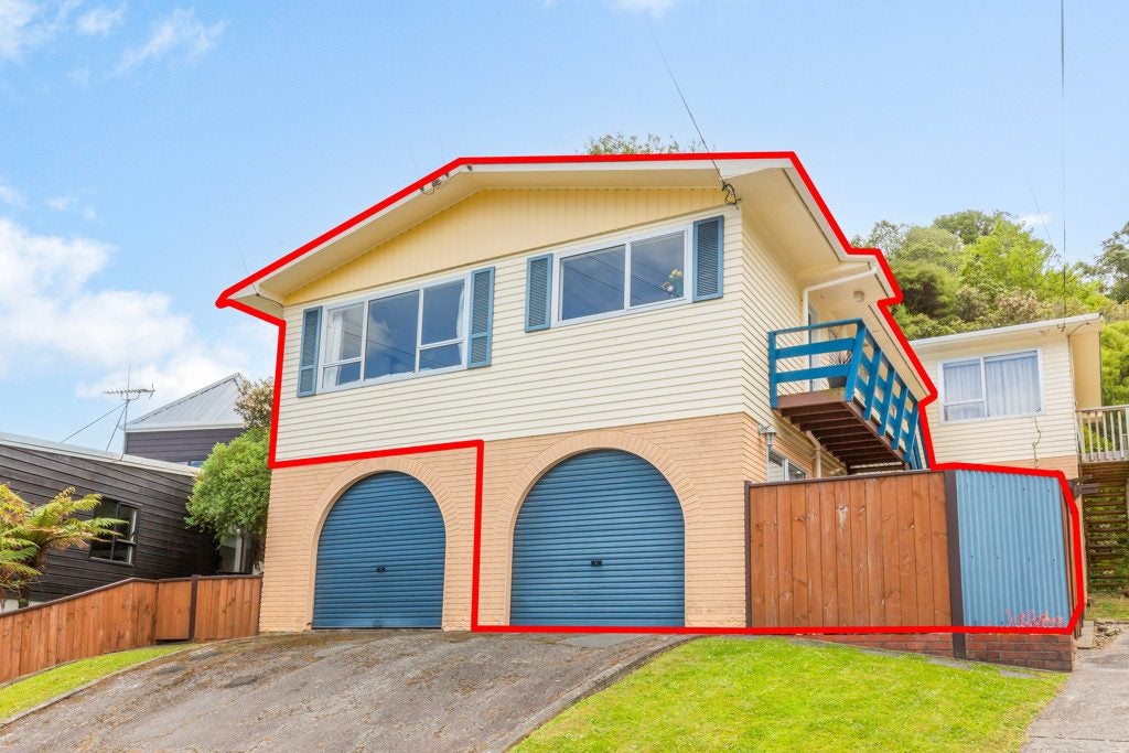 1/9 LOWRY CRES, Stokes Valley, Lower Hutt - Carousel 2