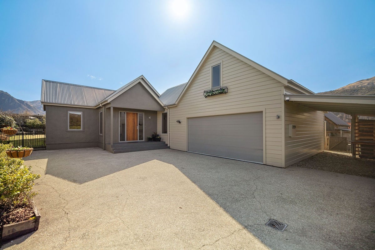 84 Cotter Avenue, Arrowtown, Arrowtown - Carousel 1