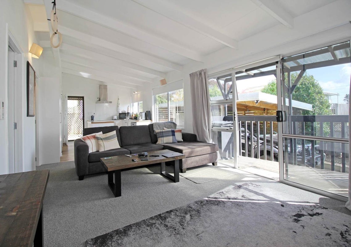 63 Beachlands Road, Beachlands, Auckland - Carousel 1