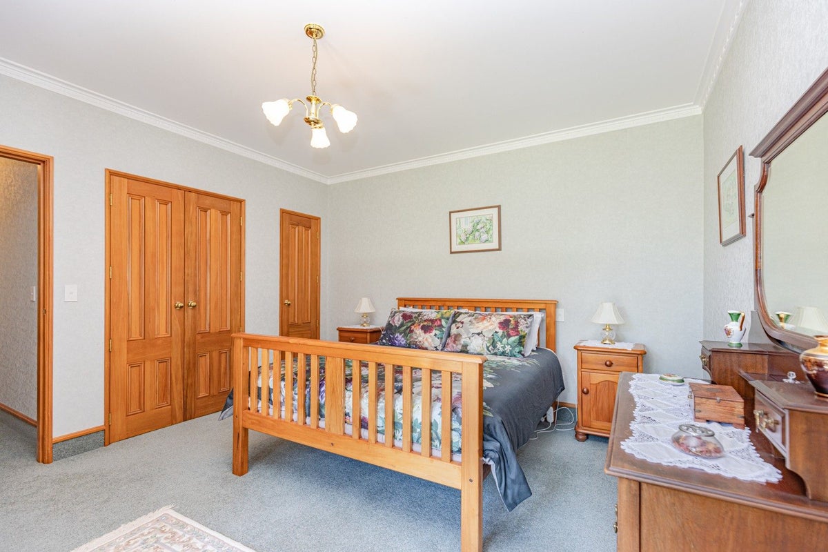 31 Tararua Drive, Upper Plain - Carousel 18