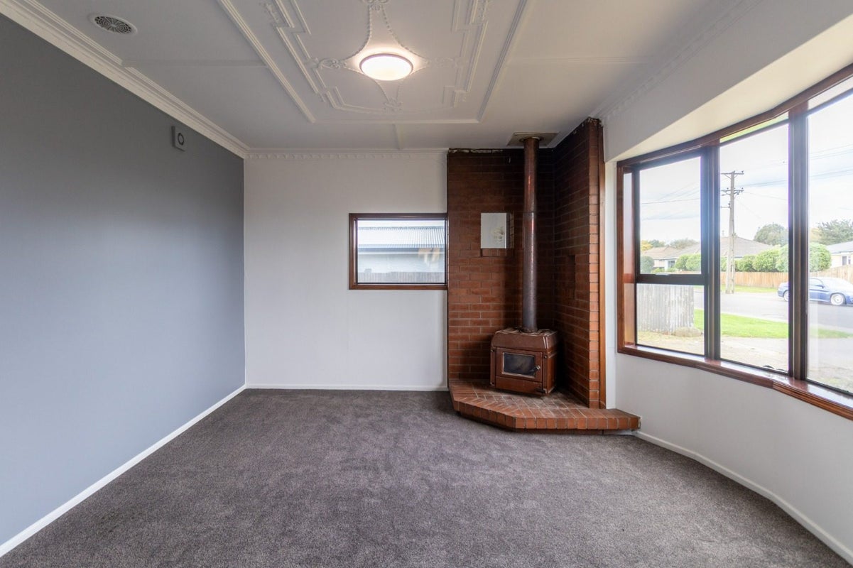 54 Dudley Street, Grasmere, Invercargill - Carousel 2