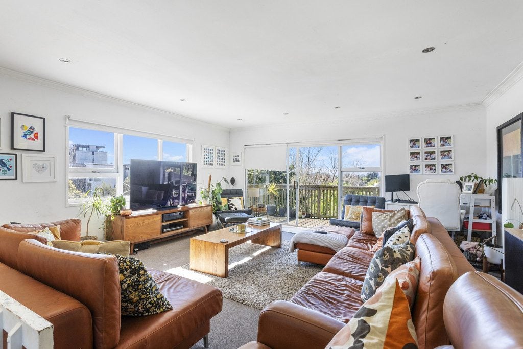 1A Argyle Road, Browns Bay, Auckland - Carousel 2