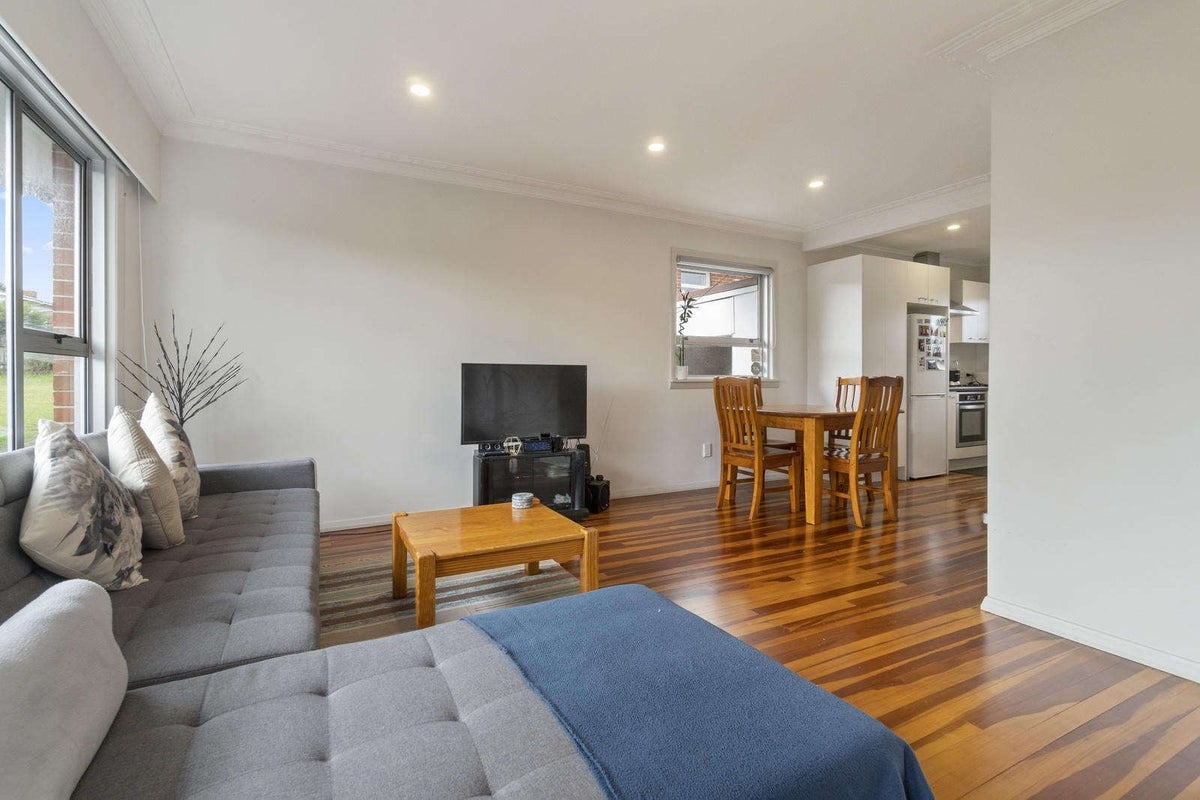 4/0 Blockhouse Bay Road, Avondale, Auckland - Carousel 1