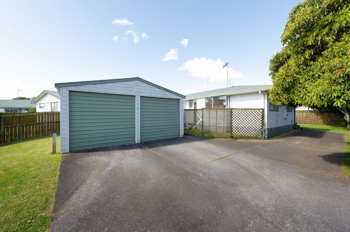 46A Kahikatea Drive, Melville, Hamilton - Carousel 1