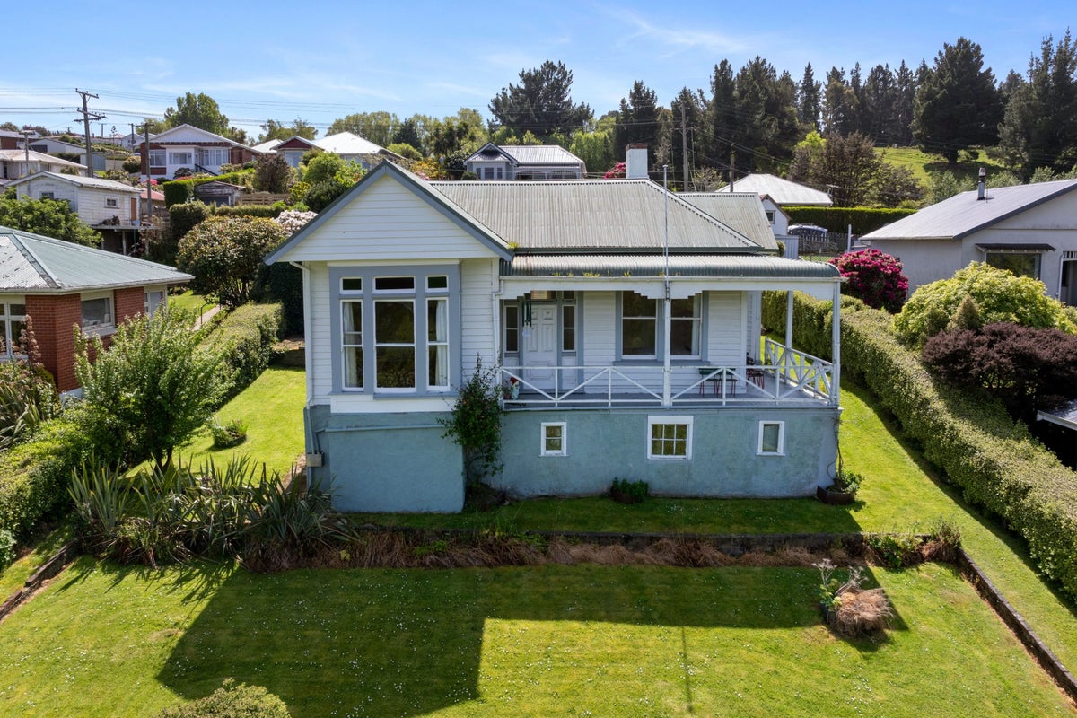 10 John Street, Abbotsford, Dunedin - Carousel 1