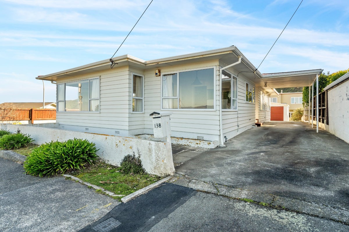138 Mitchell Street, Brooklyn, Wellington - Carousel 1