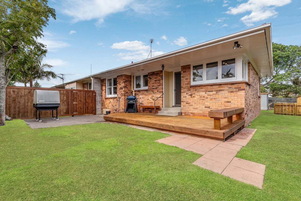 3/12 Tomlinson Street, Hillpark, Auckland - Carousel 1