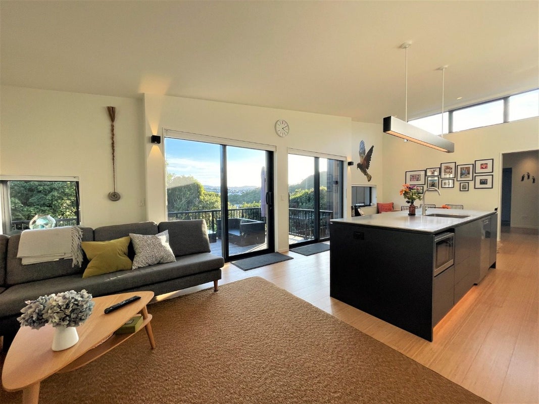 137A Nevay Road, Miramar, Wellington - Carousel 2