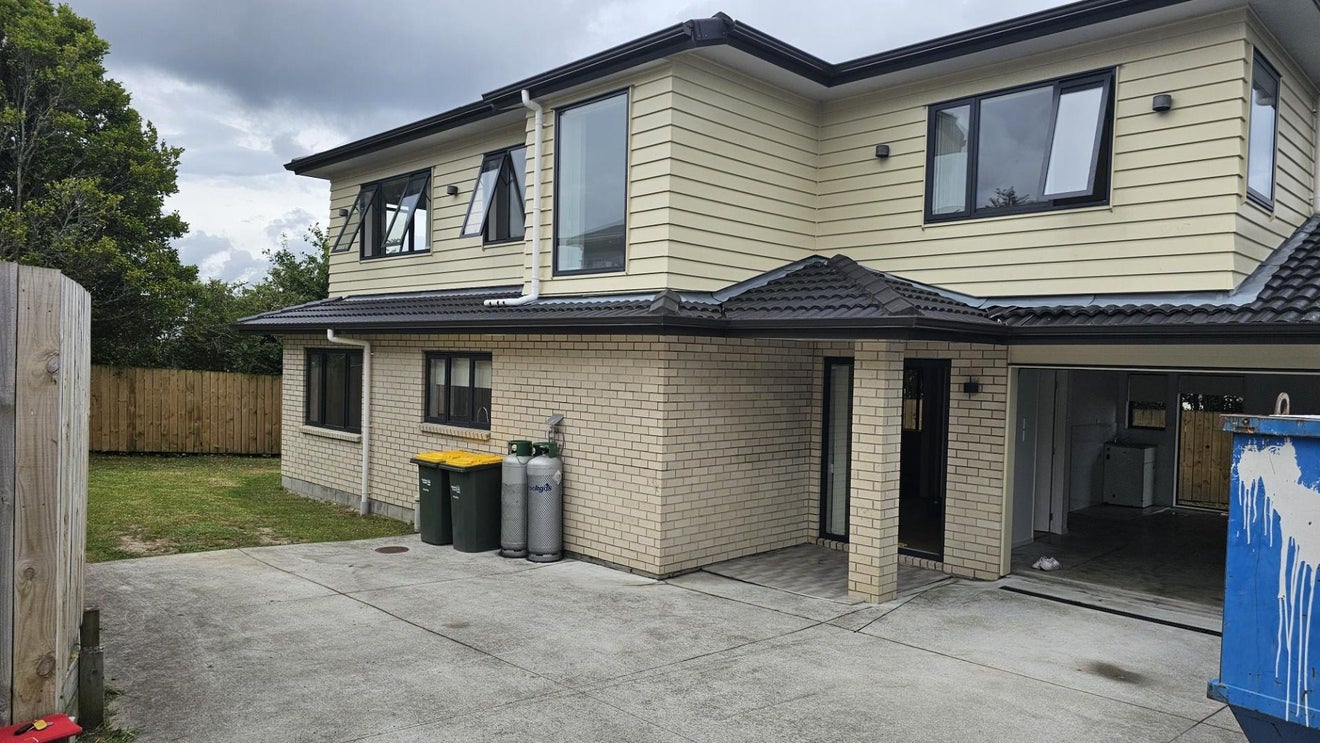 46A Glendale Road, Glen Eden, Auckland - Carousel 1