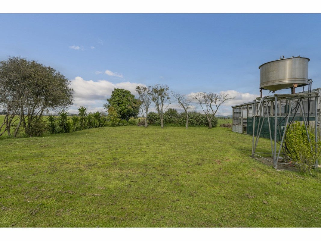 778A State Highway 25, Waitakaruru, Ngatea - Carousel 30