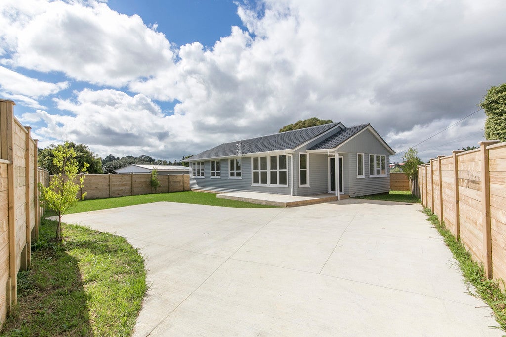 38C Woodglen Road, Glen Eden, Auckland - Carousel 1
