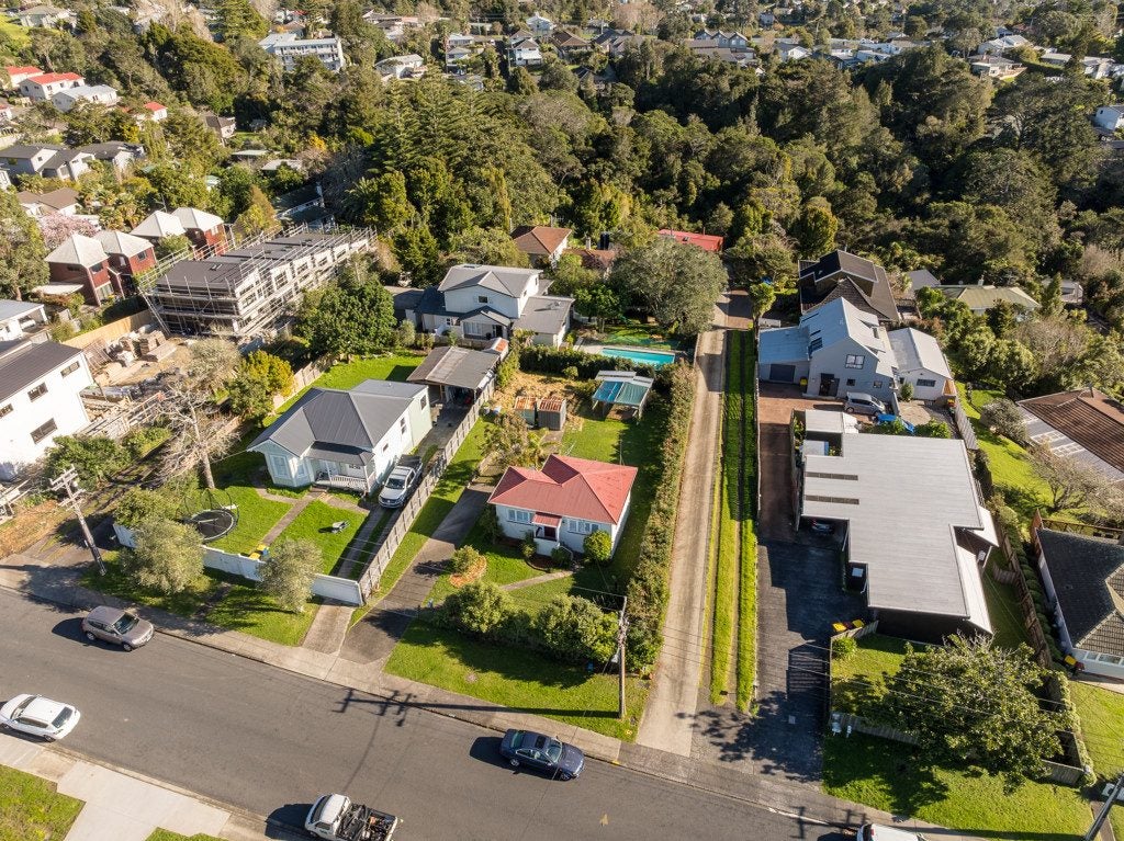 86 Verran Road, Birkdale, Auckland - Carousel 1