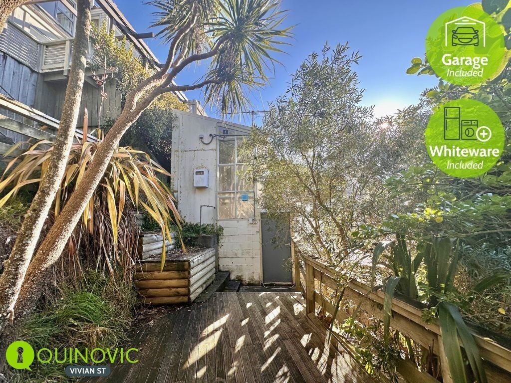 57 Clarence Street, Brooklyn, Wellington - Carousel 1