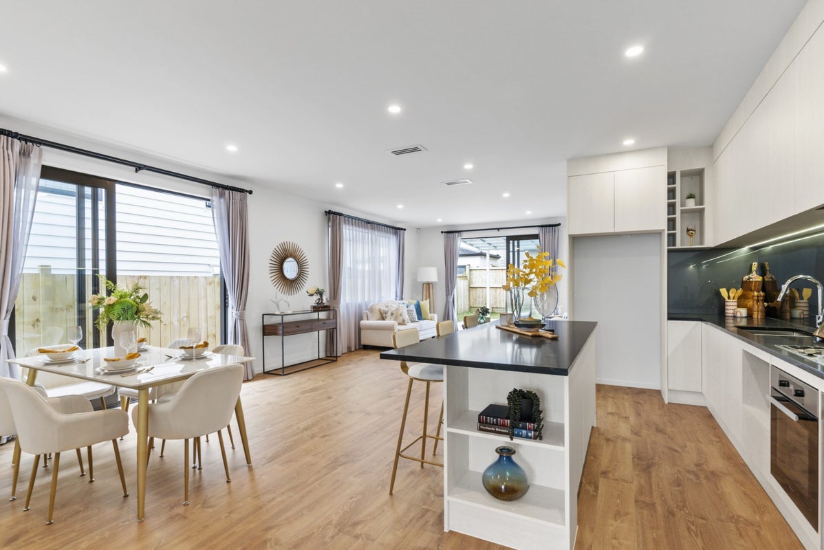 72 Drumbuoy Drive, Flat Bush, Auckland - Carousel 2