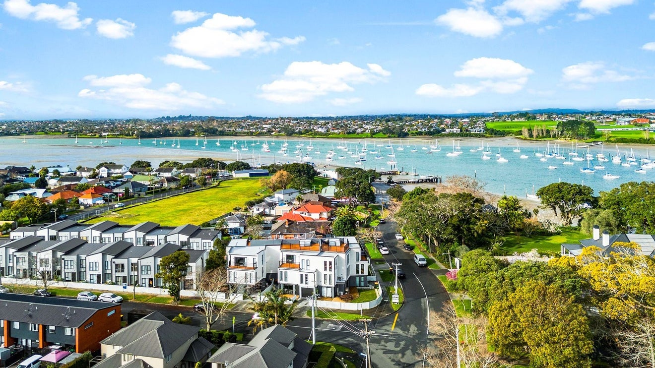 90C Kings Road, Panmure, Auckland - Carousel 1