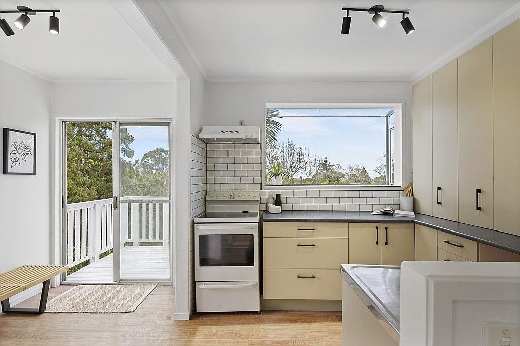 413 Don Buck Road, Massey, Auckland - Carousel 2