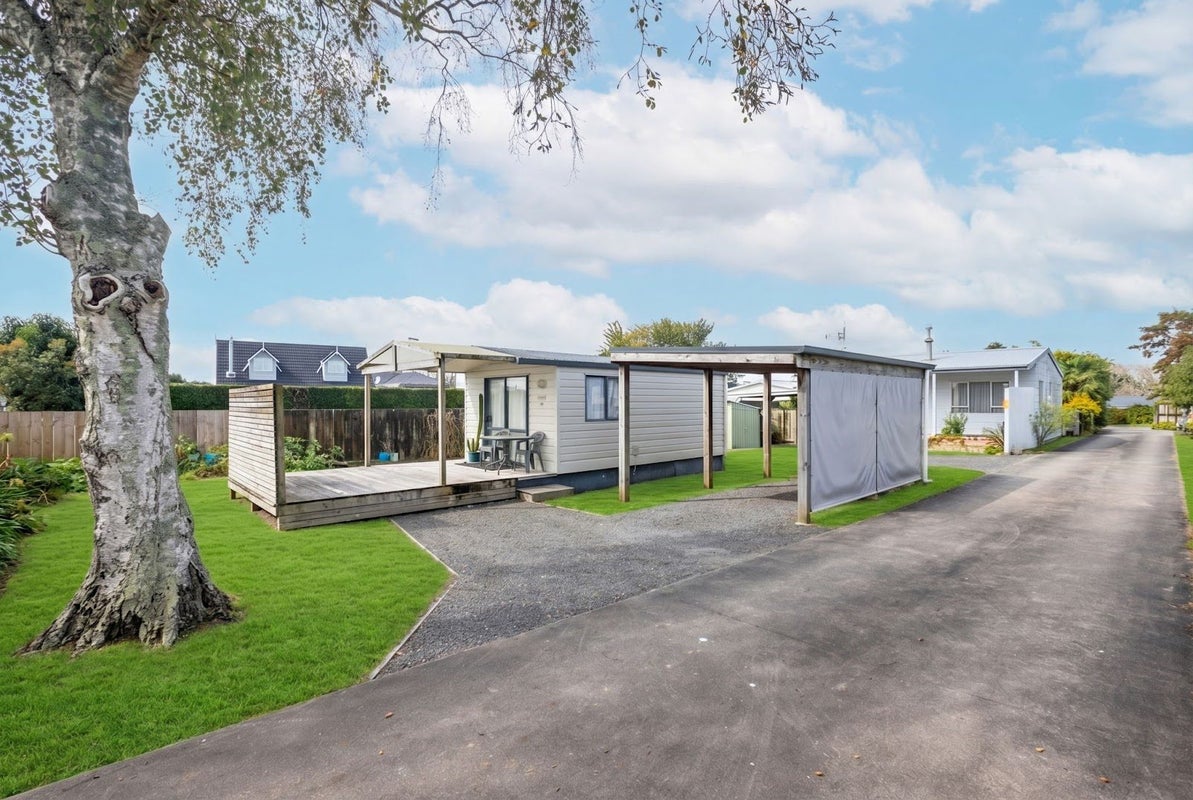 604 Park Road South, Akina, Hastings - Carousel 2