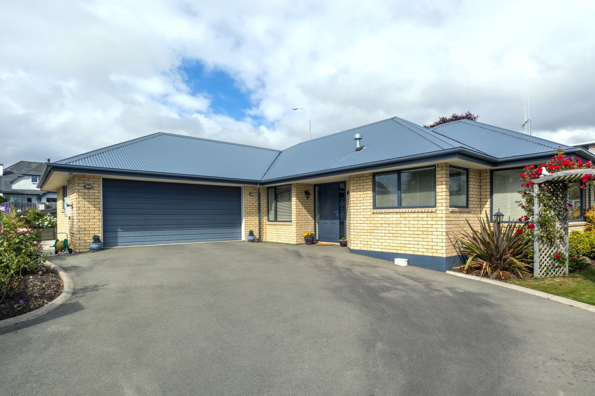 2 Nile Street, Highfield, Timaru - Carousel 1