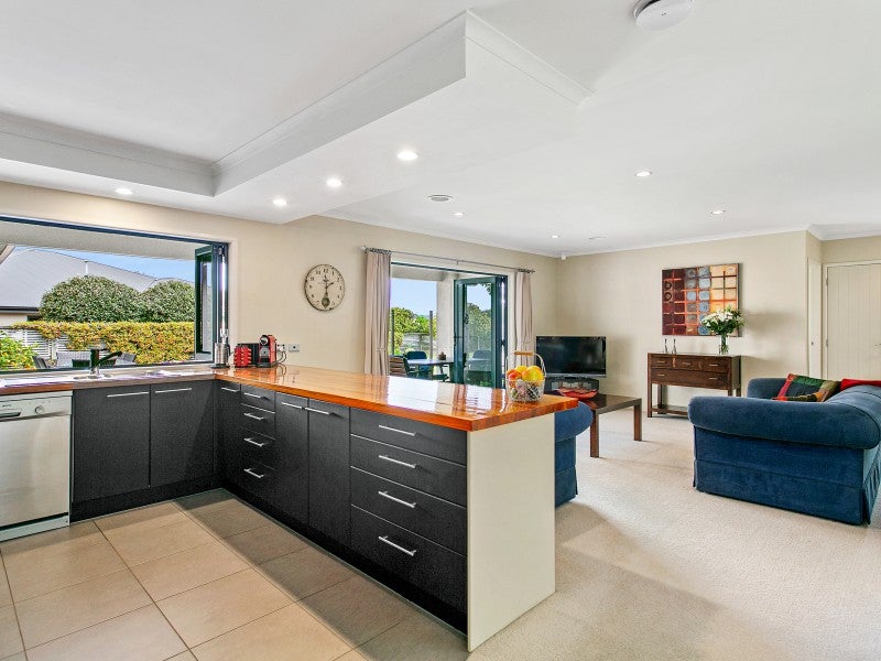 6 Carpentras Way, Nukuhau, Taupo - Carousel 1