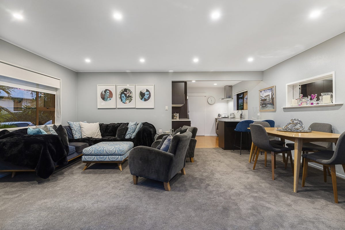 7B Hadfield Avenue, Waterview, Auckland - Carousel 2
