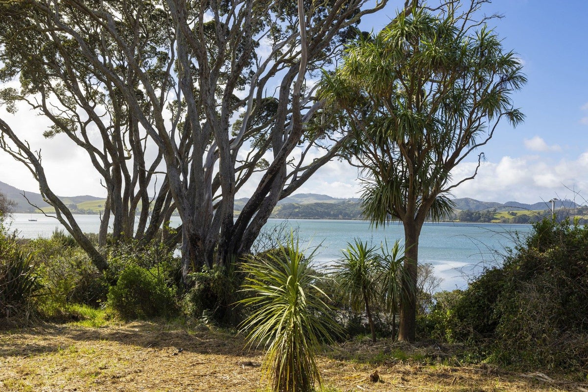 36 Waterfront Drive, Mangonui, Mangonui - Carousel 1