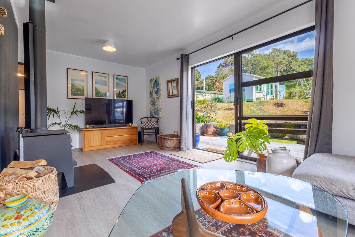 13 Forest Road, Raumati South, Paraparaumu - Carousel 2