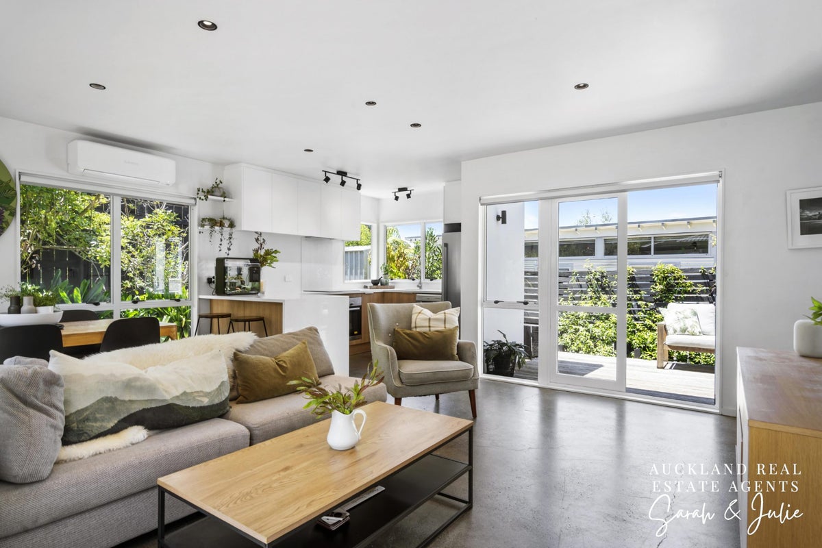 26B Sefton Avenue, Grey Lynn, Auckland - Carousel 2