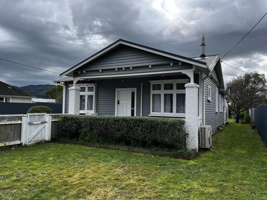 23 Ward Street, Trentham, Upper Hutt - Carousel 1