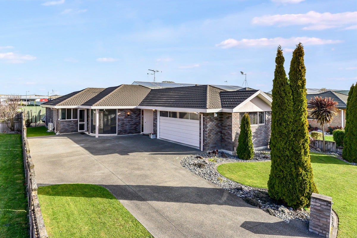 33 Hastings Place, Hamilton Lake, Hamilton - Carousel 1