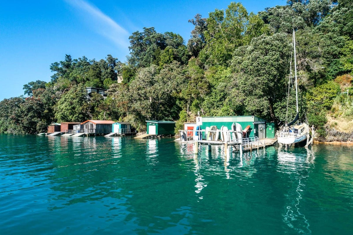 20 Okoka Road, Omiha, Waiheke Island - Carousel 14