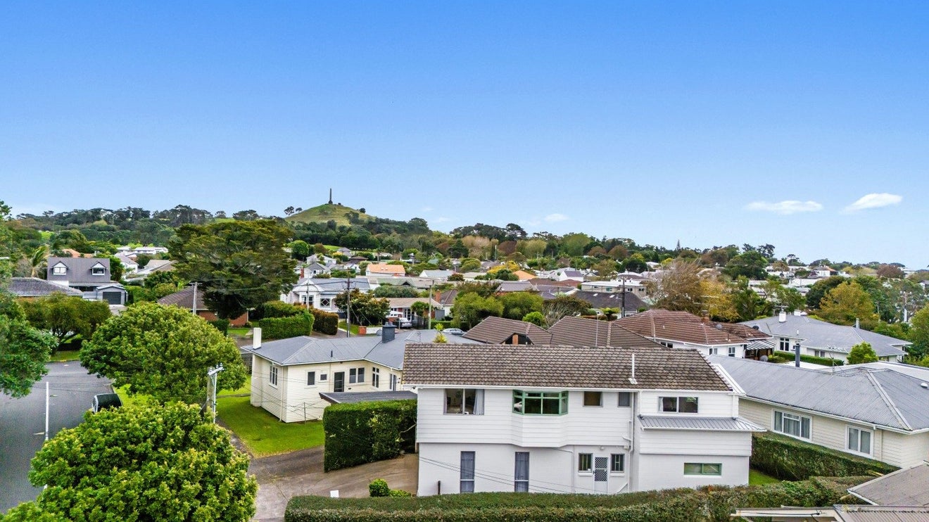 101 Namata Road, One Tree Hill, Auckland - Carousel 2