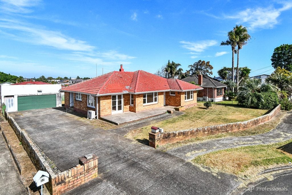 31 Esperanto Road, Papatoetoe, Auckland - Carousel 1