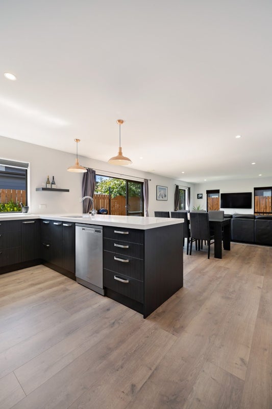 30 George DR, Lower Shotover, QUEENSTOWN - Carousel 2