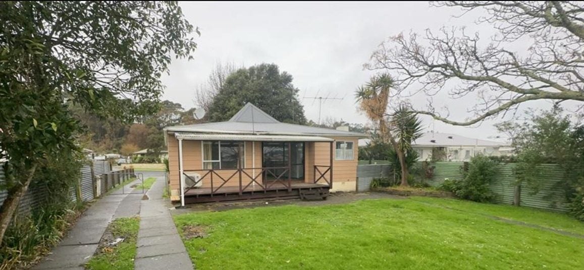 6 Dennis Street, Outer Kaiti, Gisborne - Carousel 2