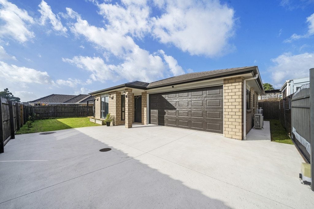 19C James Street, Mangere East, Auckland - Carousel 1