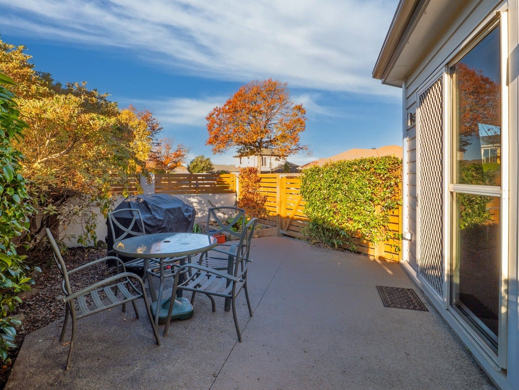 15 Sutton Place, Dallington, Christchurch - Carousel 25