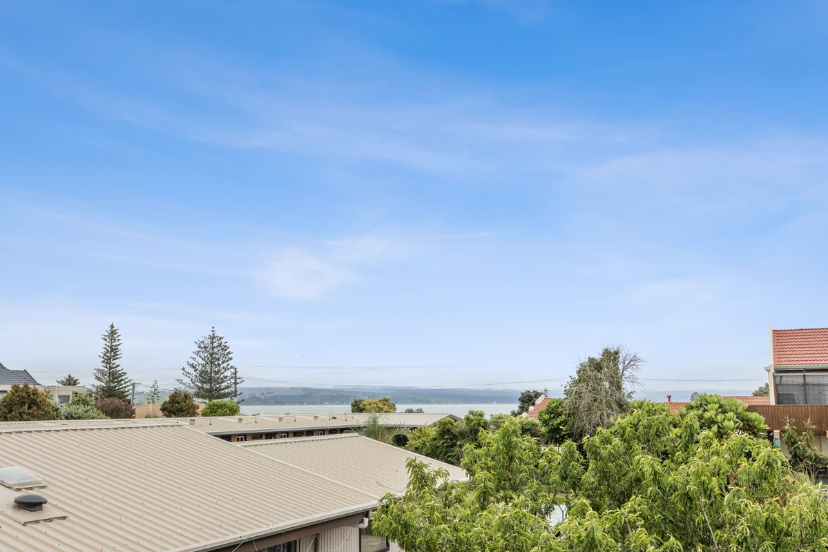 18A Meeanee Quay, Westshore, Napier - Carousel 12
