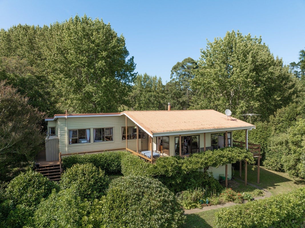11B Gelling Road, Ararimu, Papakura - Carousel 2