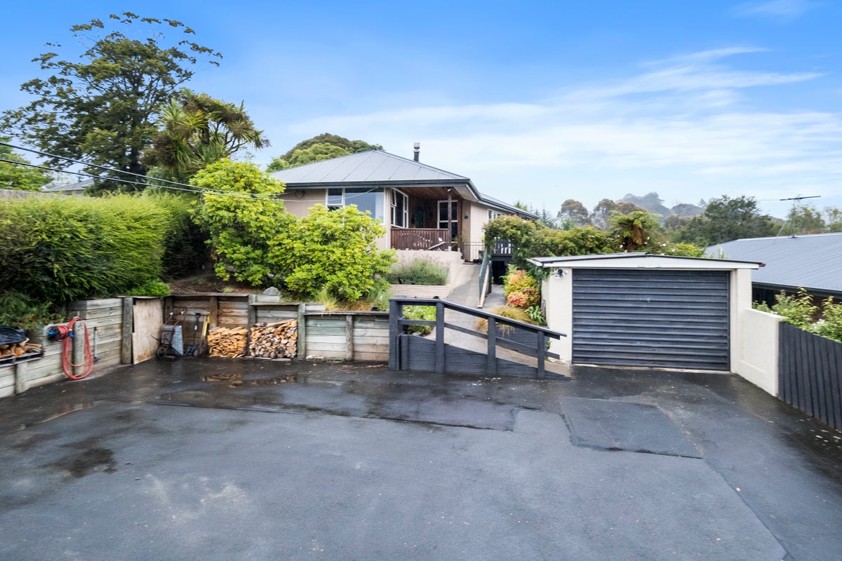 17 Coach Road, Fairfield, Dunedin - Carousel 17