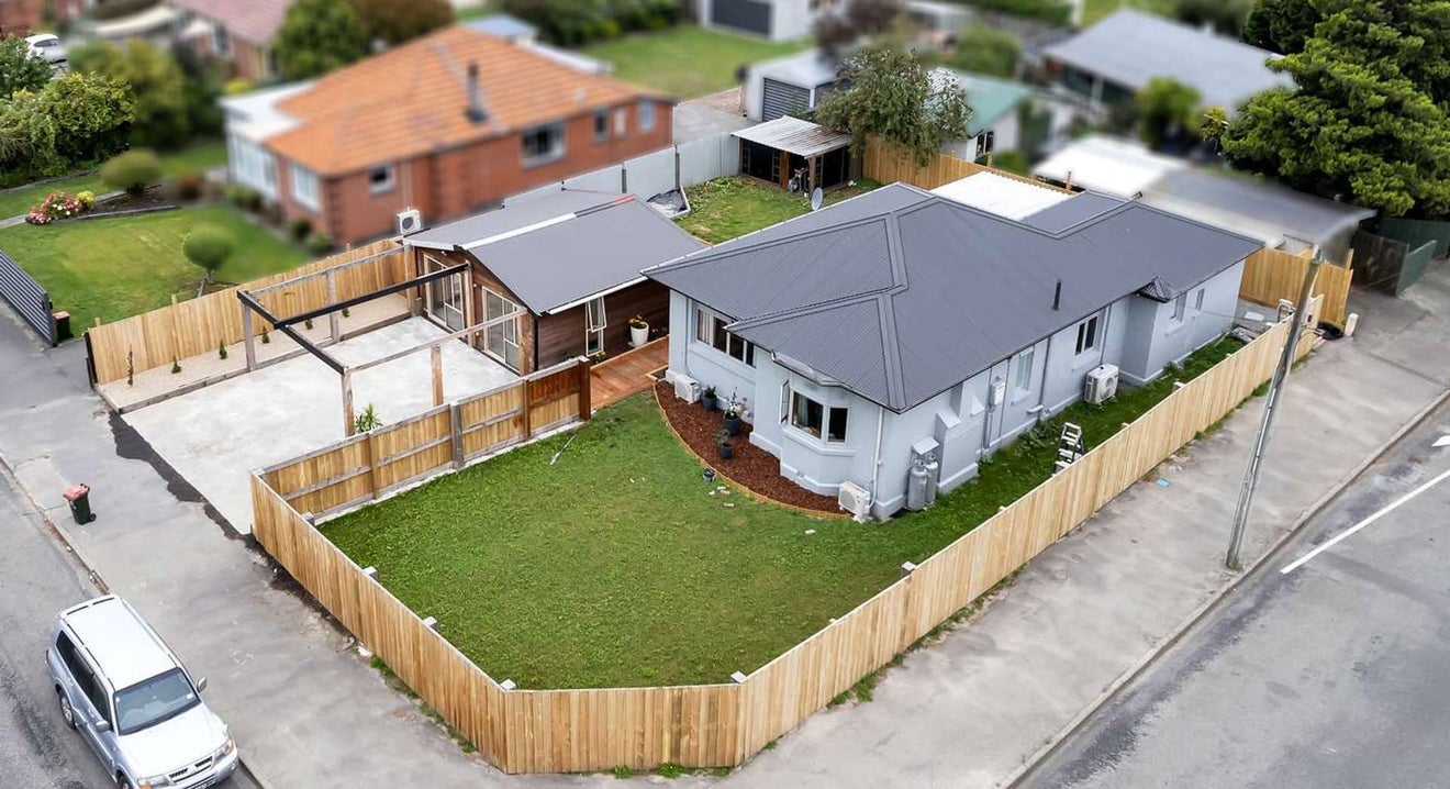 34 Brucefield Avenue, Netherby, Ashburton - Carousel 1