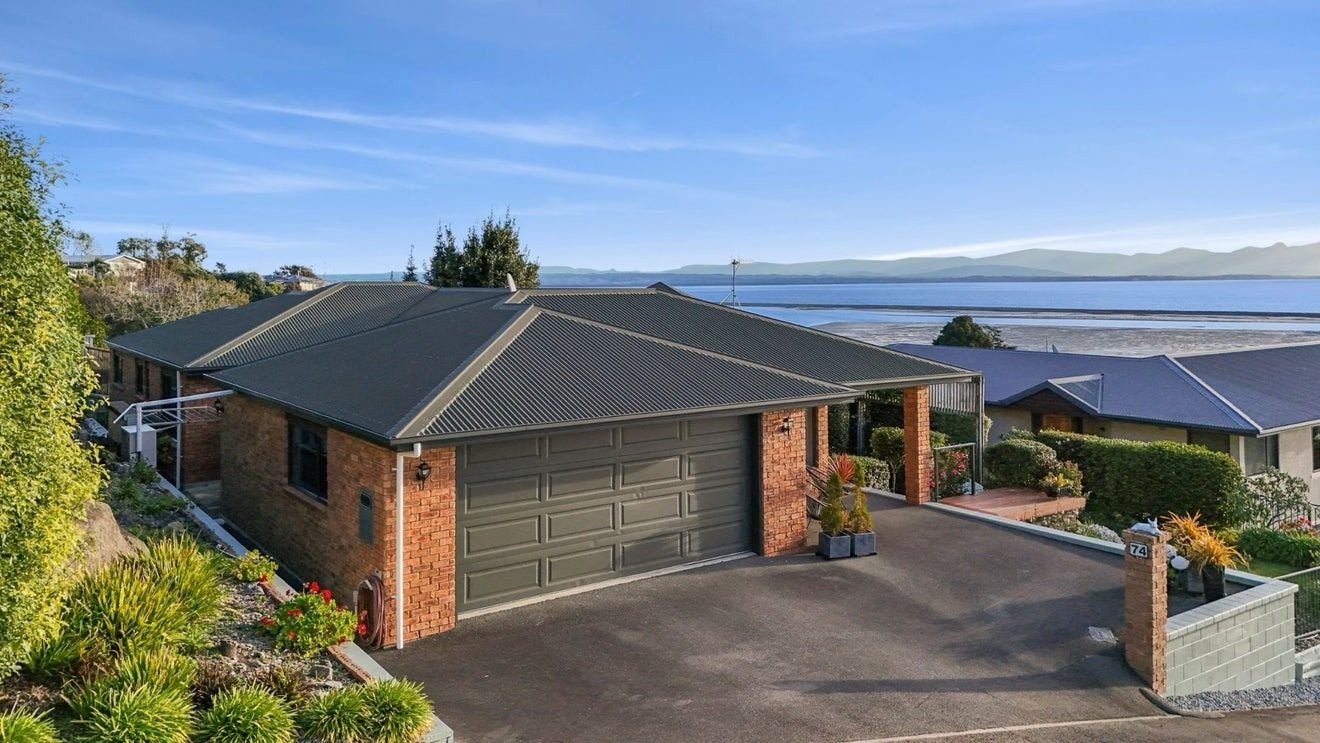 74 Tresillian Avenue, Marybank, Nelson - Carousel 1