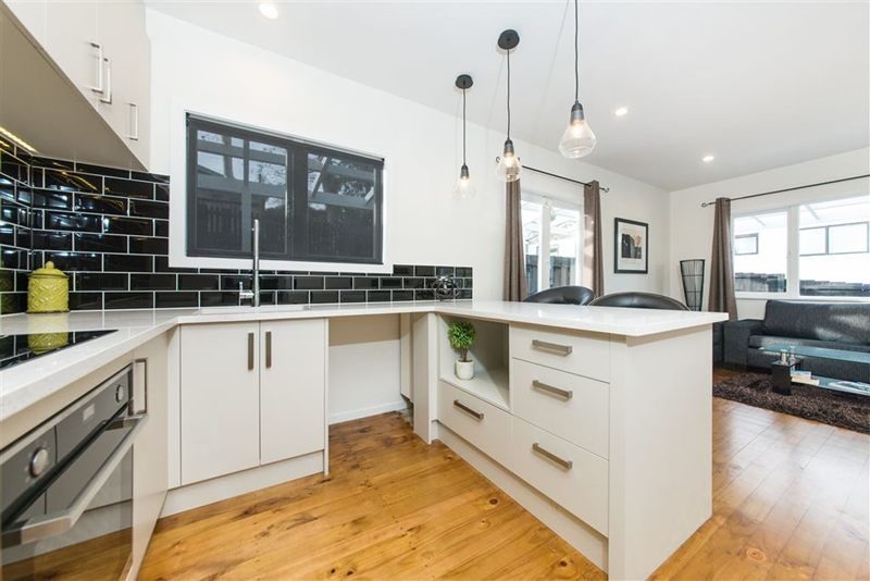 53A Woodglen Road, Glen Eden, Auckland - Carousel 1