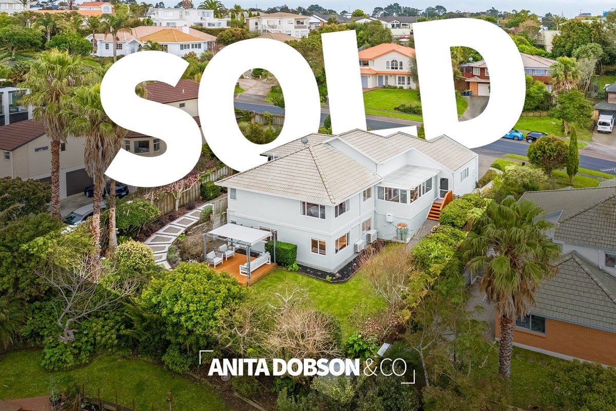 27 Caversham Drive, Torbay, Auckland - Carousel 1
