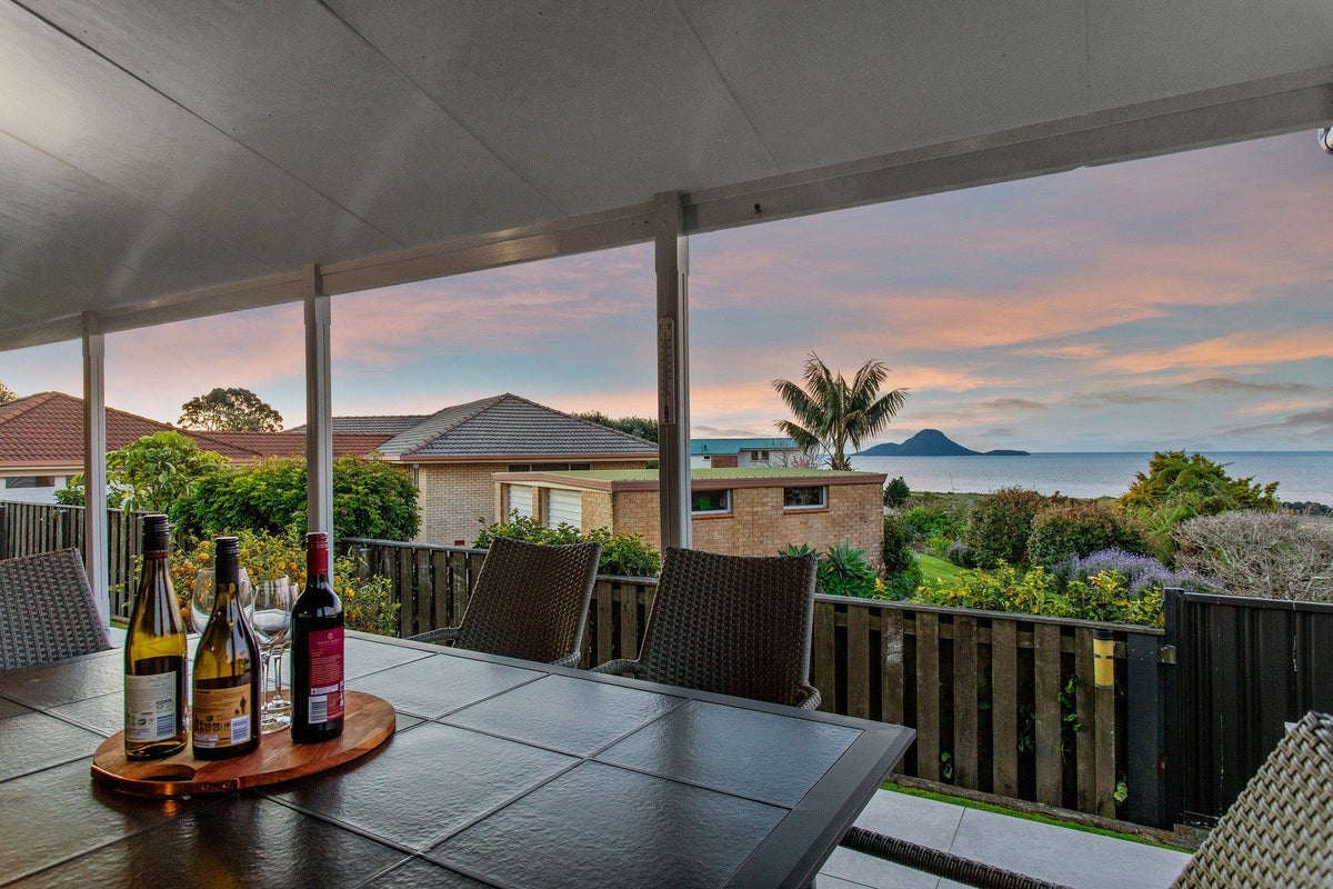 1 Seaview Lane, Whakatane, Whakatane - Carousel 1