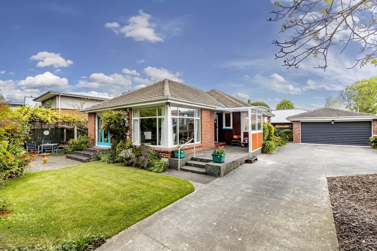 90 Kellys Road, Mairehau, Christchurch - Carousel 1