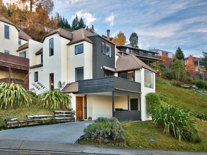 58B Panorama Terrace, Queenstown, Queenstown - Carousel 1