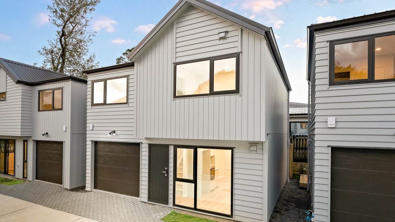 58D Fitzherbert Avenue, West Harbour, Auckland - Carousel 1
